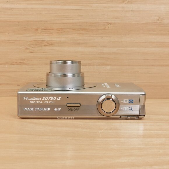 Canon PowerShot SD790 IS 10MP Digital ELPH / Silver - Picture 6 of 12